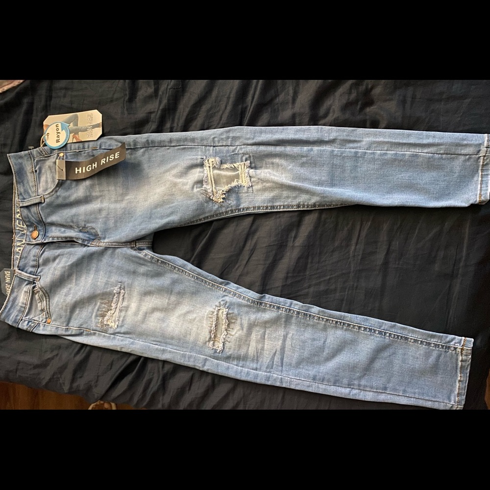 High Rise Ripped Jeans - Picture 2 of 3
